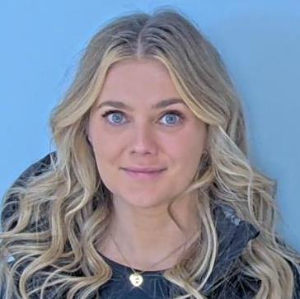 Portrait of Erin Broda